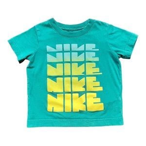 Nike Boys Toddler Logo Shirt 2T